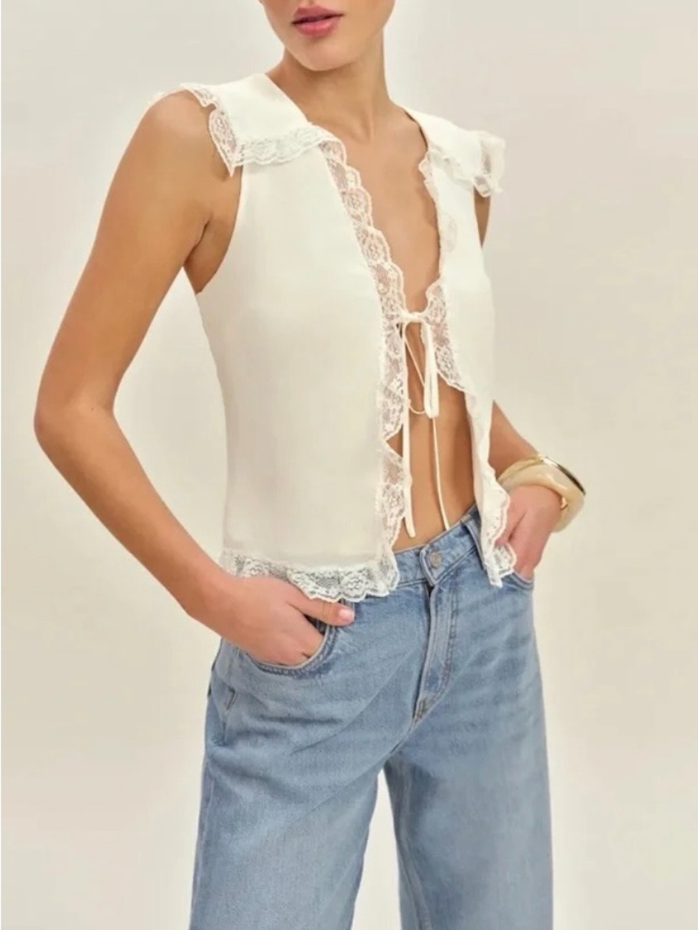 Reformation Clarisse Top In White, brand new, never worn, no flaws.